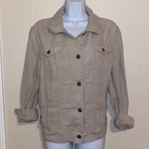 Woman’s Eddie Bauer long sleeve button up size XL!!!